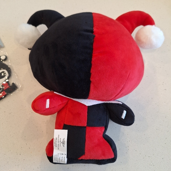 DC Harley Quinn Plush and Magnet, NWT, Black and Red 10 inches - Picture 5 of 6
